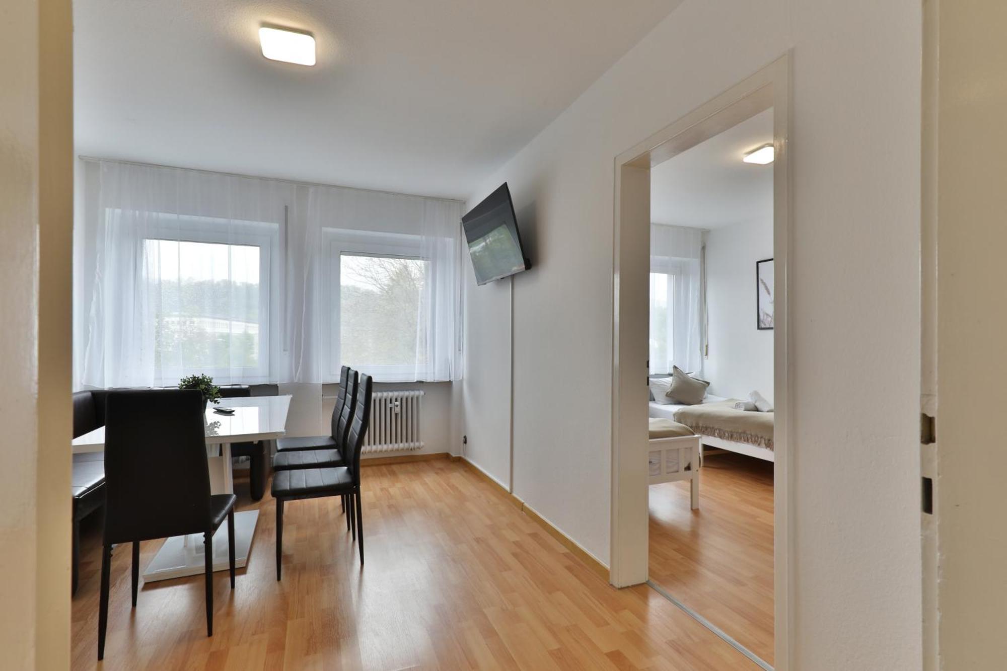 Moderne Ferienwohnungen - Service Wie Im Hotel Goppingen Bagian luar foto