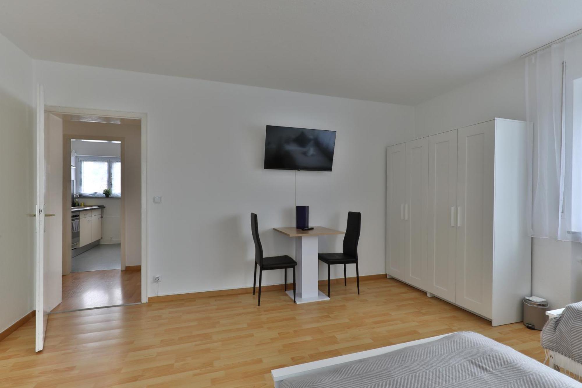 Moderne Ferienwohnungen - Service Wie Im Hotel Goppingen Bagian luar foto