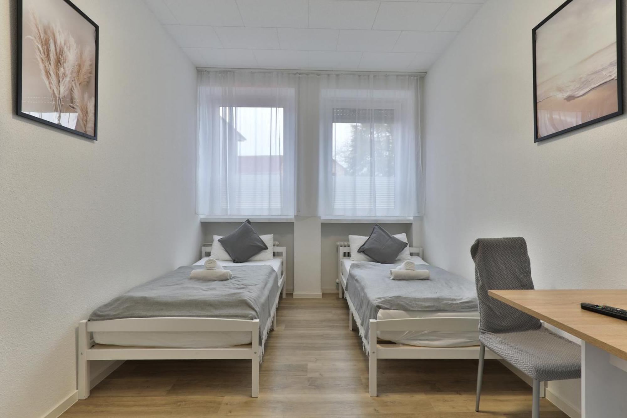 Moderne Ferienwohnungen - Service Wie Im Hotel Goppingen Bagian luar foto