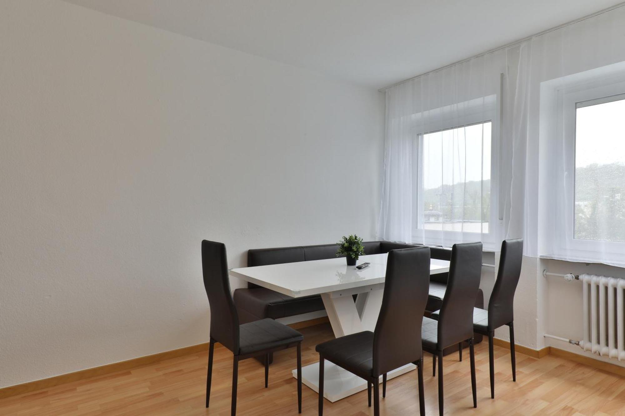 Moderne Ferienwohnungen - Service Wie Im Hotel Goppingen Bagian luar foto