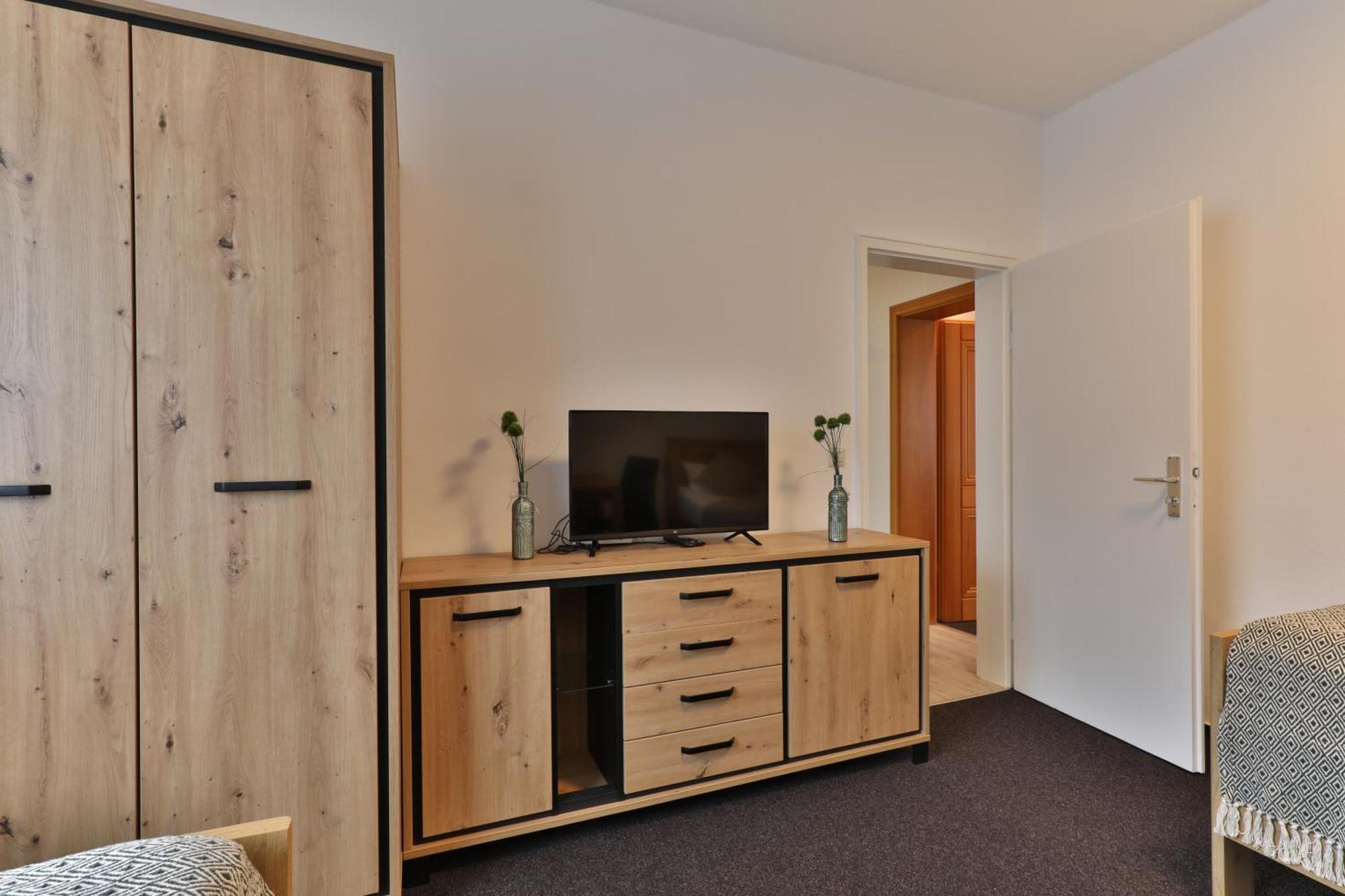 Moderne Ferienwohnungen - Service Wie Im Hotel Goppingen Bagian luar foto