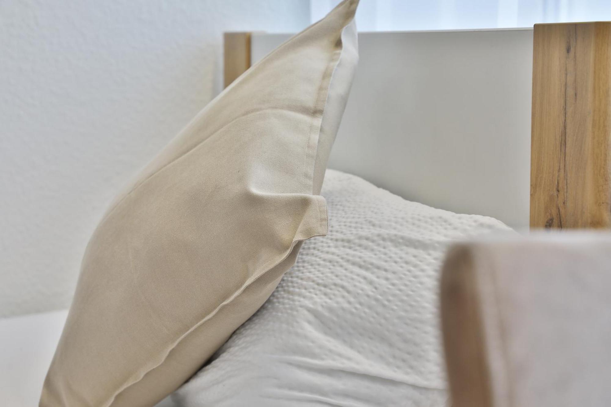 Moderne Ferienwohnungen - Service Wie Im Hotel Goppingen Bagian luar foto
