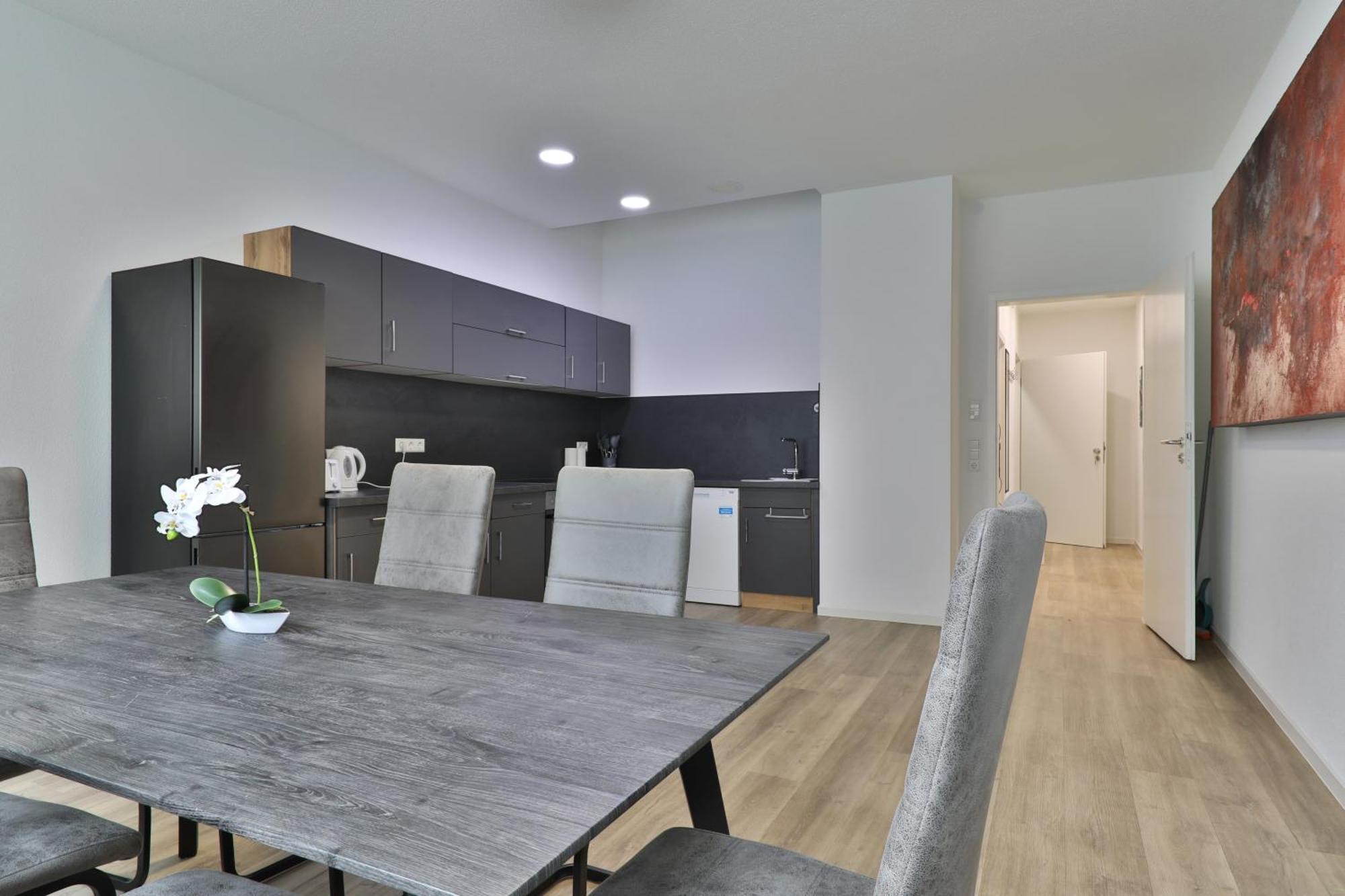 Moderne Ferienwohnungen - Service Wie Im Hotel Goppingen Bagian luar foto
