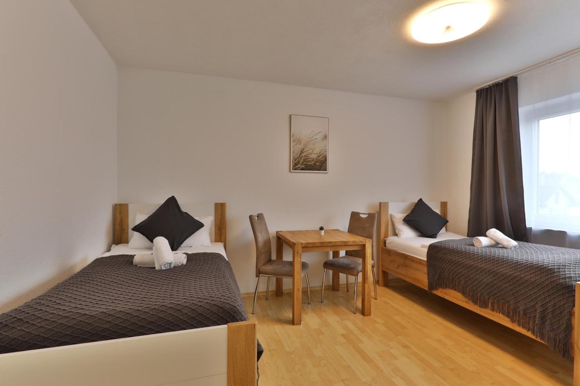 Moderne Ferienwohnungen - Service Wie Im Hotel Goppingen Bagian luar foto